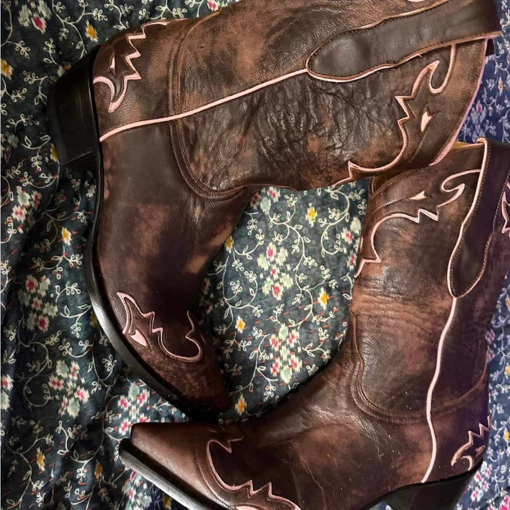 Old Gringo 9 1/2 Brown Distressed Leather with Pink Stitching wow